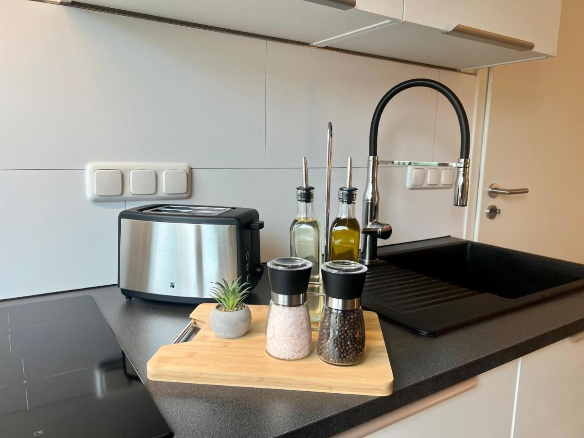 Design Apartment Mit Balkon - Kueche - Netflix Essen Exteriör bild