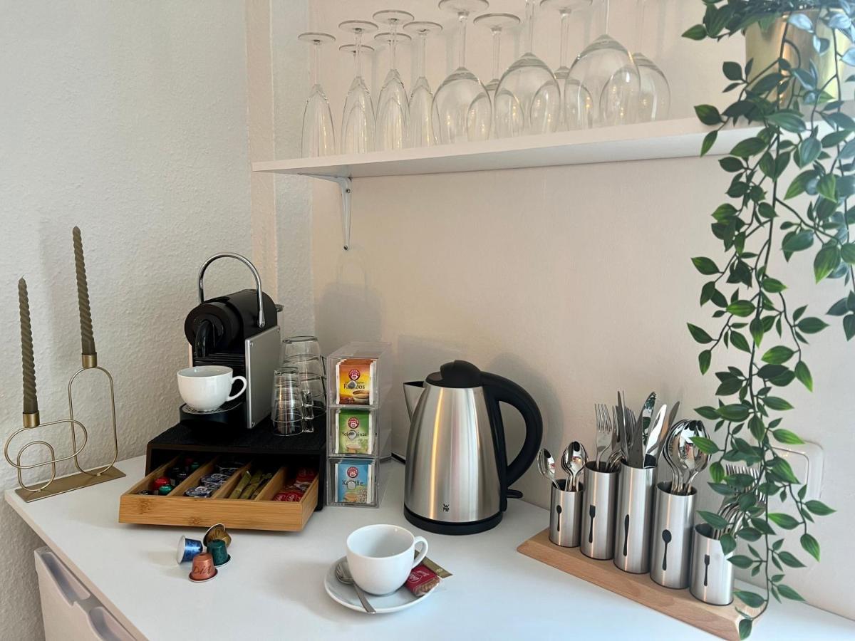 Design Apartment Mit Balkon - Kueche - Netflix Essen Exteriör bild